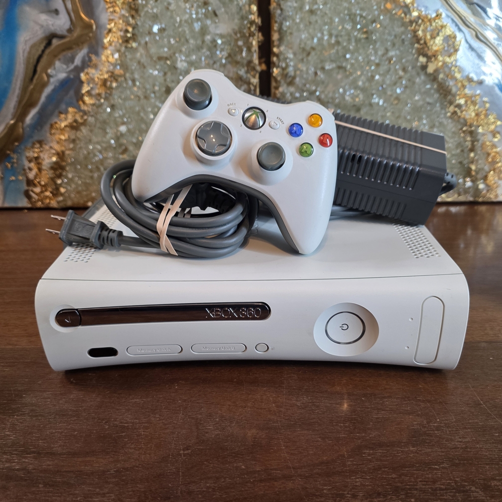 White Xbox 360 20GB Hard-drive  Console + Controller  + Cords